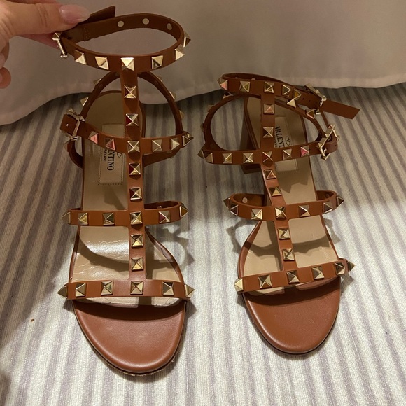 Size 34–US 4/4.5 Valentino Garavani Rockstud Ankle Strap Sandals 60MM Brown - Picture 1 of 14